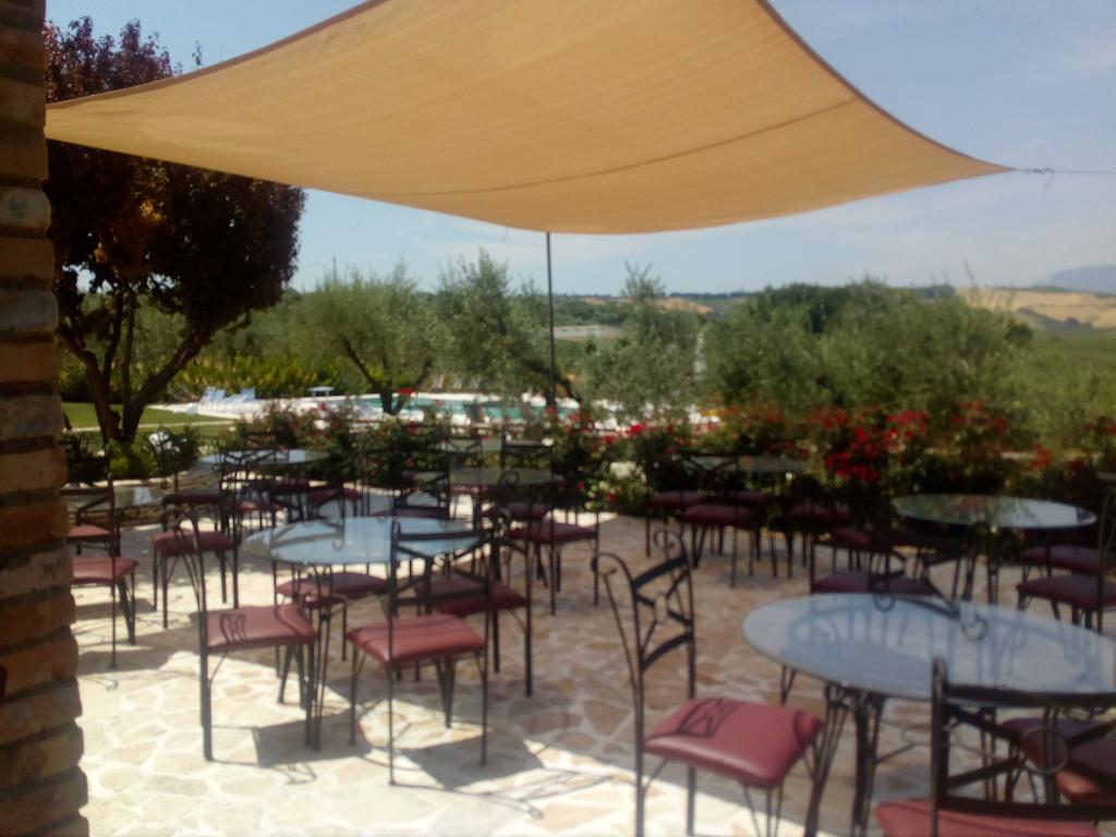 לורטו אפרוטינו Agriturismo Piccolo Albero מראה חיצוני תמונה